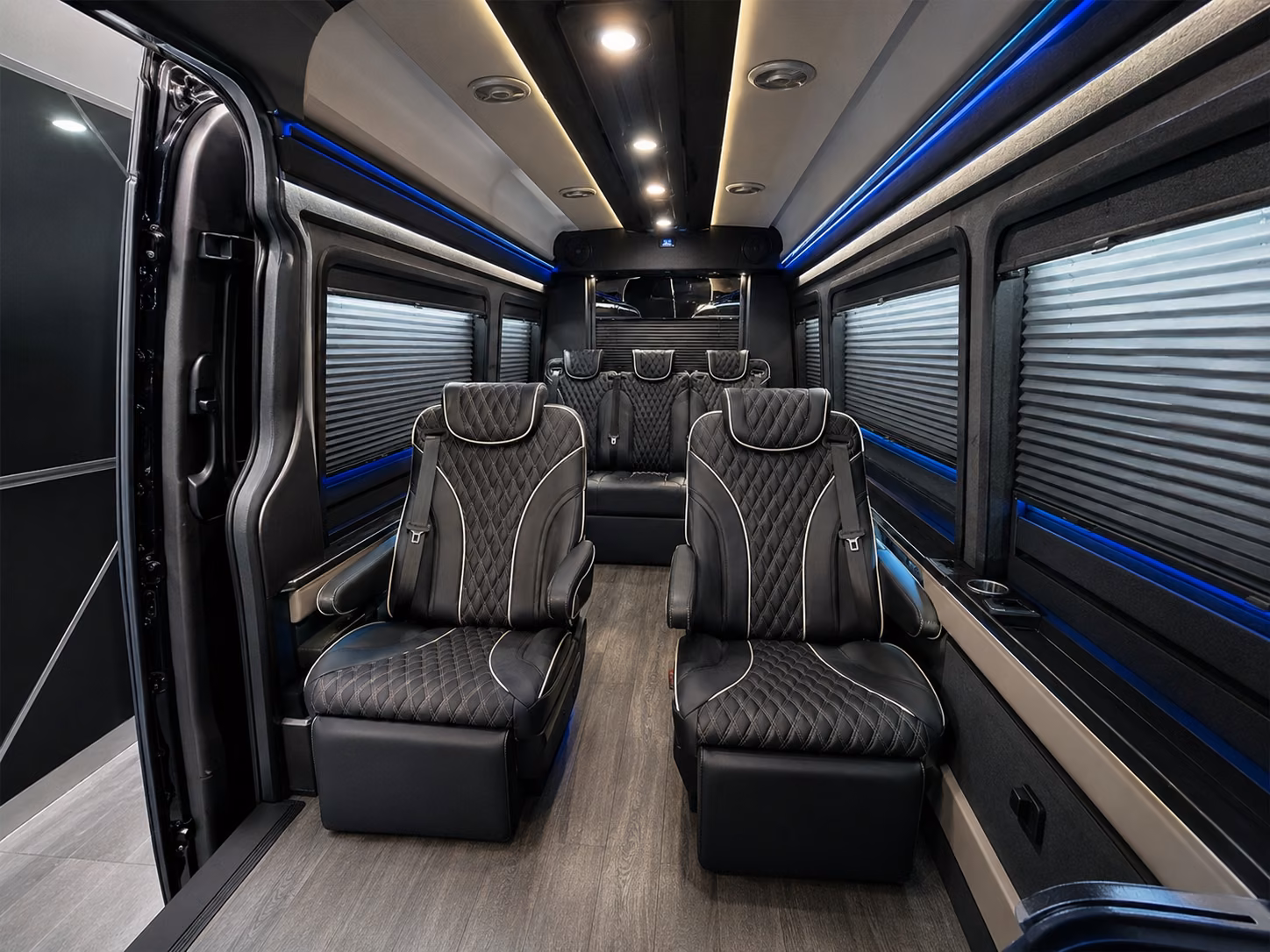 airport shuttle buses for hotels and conference centers near eagan