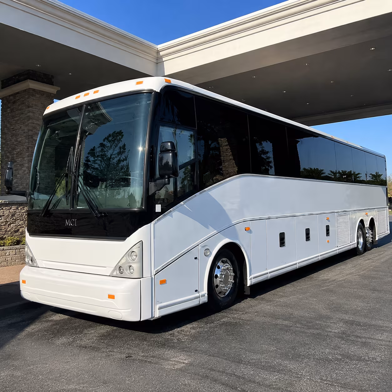 corporate event bus rentals around the twin cities metro