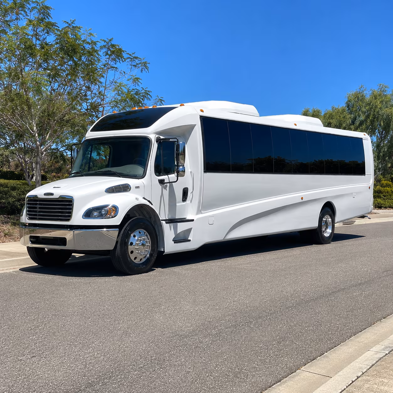 eagan 28 passenger minibus
