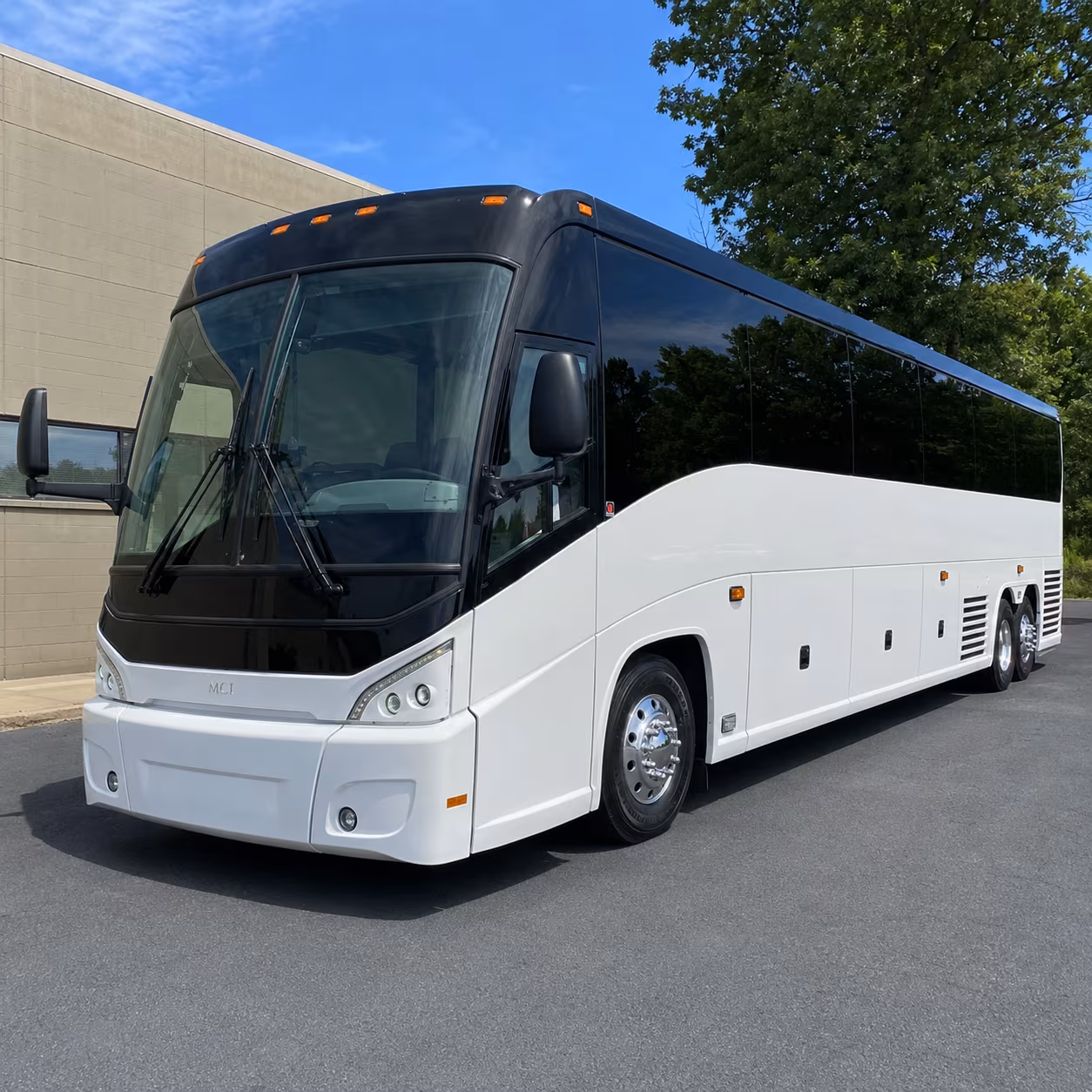 find the perfect transportation for your next airport transfer 1