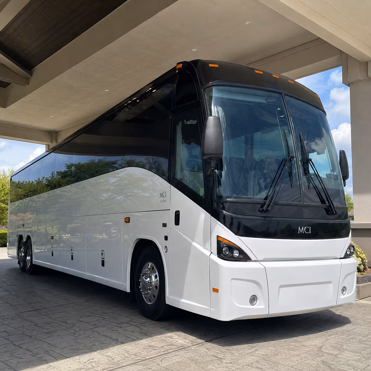 rehearsal dinner and wedding weekend bus rentals in eagan