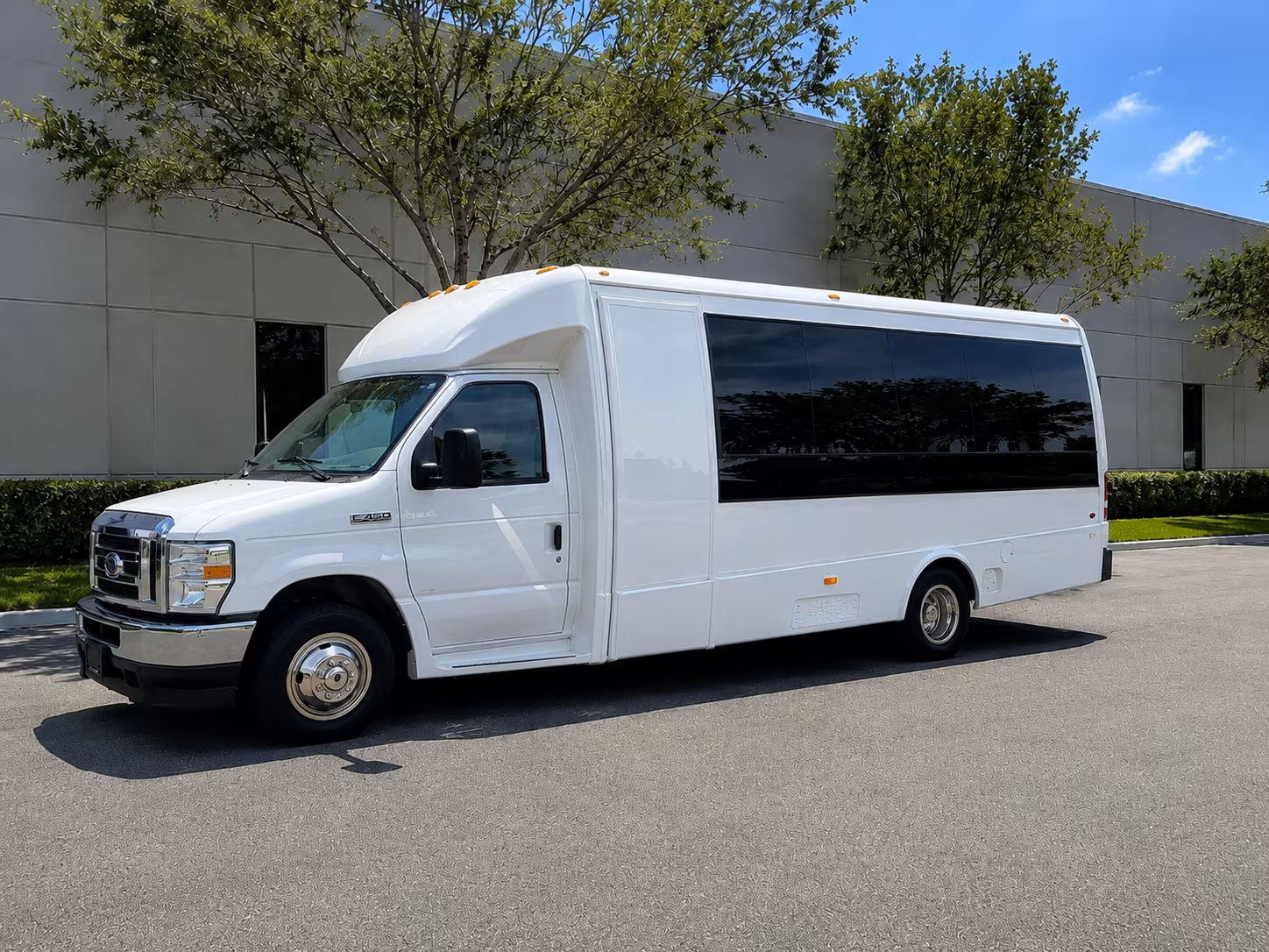 senior and accessibility focused church buses in eagan